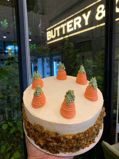 8' Round Carrot Cake